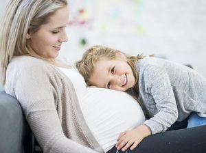 Catat, Waktu Terbaik Mengajak Bicara Bayi Dalam Kandungan