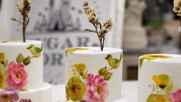 Seperti Karya Seni, Cake Lukis Buatan Baker Indonesia Ini Tampil Memukau