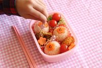 Agar Tak Bosan, Sajikan Makanan Anak dengan 5 Trik Ini