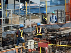 Darurat! 100 Ribu Buruh di Industri Baja RI Terancam PHK