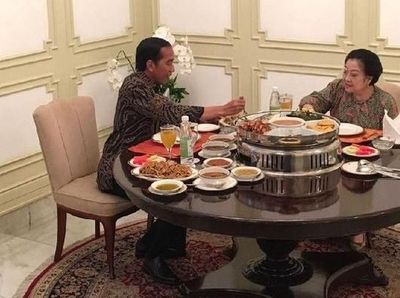 10 Momen Kulineran Megawati Bersama Jokowi Hingga Kader PDIP
