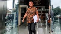 Gaya Ketua DPRD DKI Saat Lapor Kekayaan ke KPK