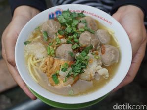 Punya Uang Rp 10 Ribu Bisa Beli 5 Jajanan Enak Ini Punya Uang Rp 10 Ribu Bisa Beli 5 Jajanan Enak Ini