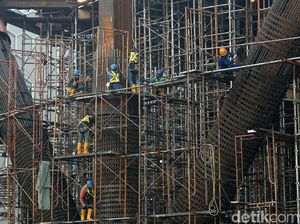 Pengusaha Curhat, Penjualan Baja Anjlok 60% di Masa Pandemi