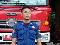 Petugas Damkar yang Viral Dimaki Ternyata Vlogger, Begini Kisahnya