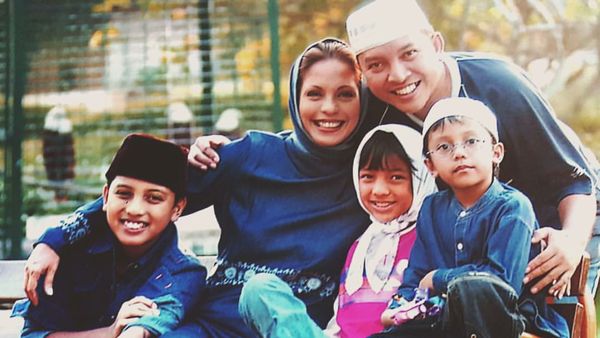 7 Momen Keharmonisan Keluarga Soraya Haque