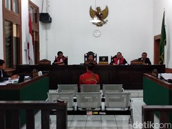 Jadi Saksi Anak Buahnya, Bupati Cirebon Berbelit dan Bantah BAP KPK