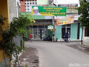Sambutan Baasyir Bebas: Spanduk Hingga 2 Ribu Porsi Hidangan
