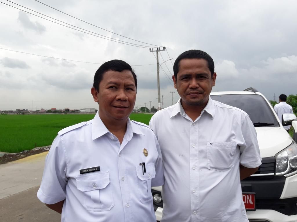 Dinas LH Bekasi Duga Usaha Katering Sumbang Sampah di Kali Cibalok Dinas LH Bekasi Duga Usaha Katering Sumbang Sampah di Kali Cibalok