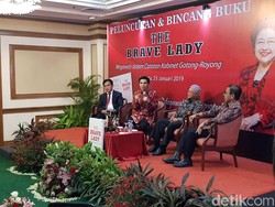 Kwik Kian Gie-Yusril Hadiri Peluncuran Buku Megawati The Brave Lady