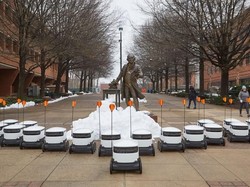 Wow! Order Makanan ala Layanan Ojol tapi yang Antar Robot