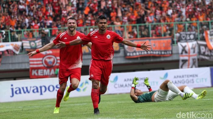 Persija Jakarta memprotes pernyataan Vigit Waluyo soal juara liga yang telah diatur (Rifkianto Nugroho/detikSport) Persija Jakarta memprotes pernyataan Vigit Waluyo soal juara liga yang telah diatur (Rifkianto Nugroho/detikSport)