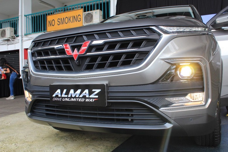 Wuling Almaz. Foto: Ruly Kurniawan Wuling Almaz. Foto: Ruly Kurniawan
