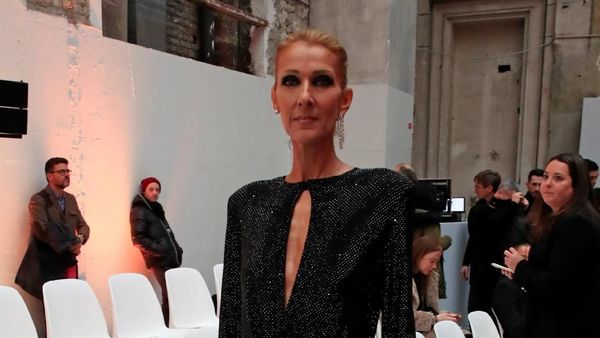 Potret Celine Dion yang Makin Kurus di Pekan Mode Paris