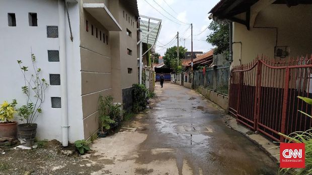 Sudut lain Jalan Haji Kenkemi, Rawa Bacang, Pondok Melati, Bekasi. Tidak ditemukan pula kantor redaksi tabloid Indonesia Barokah.