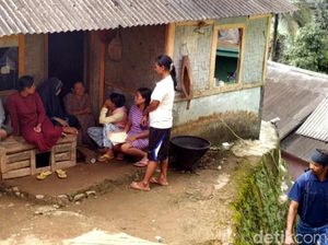 Pergerakan Tanah, Ratusan Warga di Cisolok Sukabumi Mengungsi Pergerakan Tanah, Ratusan Warga di Cisolok Sukabumi Mengungsi