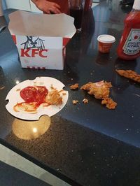 Daging Ayam KFC Disebut Tak Matang, Ini Penjelasan KFC Inggris