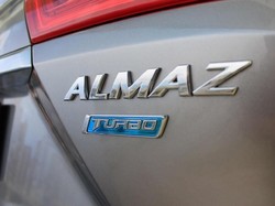 Wuling Almaz Meluncur Sore Ini,  Si Penantang Honda CR-V Turbo!