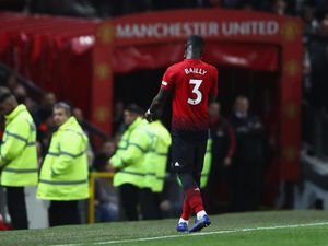 Benarkah Arsenal Ingin Rekrut Bailly, Solskjaer?