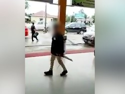 Gara-gara Bagasi, Penumpang di Bandara Ketapang Ngamuk Bawa Sajam