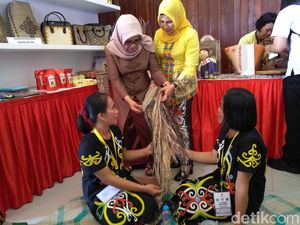 Dijual hingga AS, Mufidah Minta Kerajinan Khas Diberi Label Indonesia