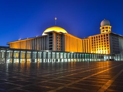 10 Masjid di Indonesia yang Indah dan Penuh Sejarah