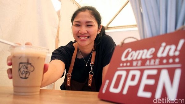 Gantung Raket, Linda Wenifentri Banting Setir Buka Kedai Kopi