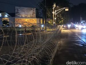 Pak Slamet, Ahokers yang Ambil Cuti Demi Idolanya