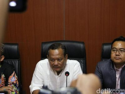 Diperiksa Satgas Anti Mafia Bola, Ini Penampakan Vigit Waluyo
