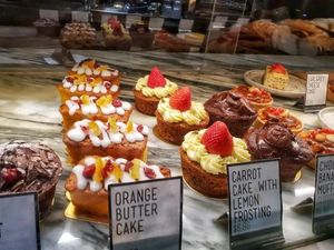 Asyiknya Wisata Kuliner di Negeri Crazy Rich Asian