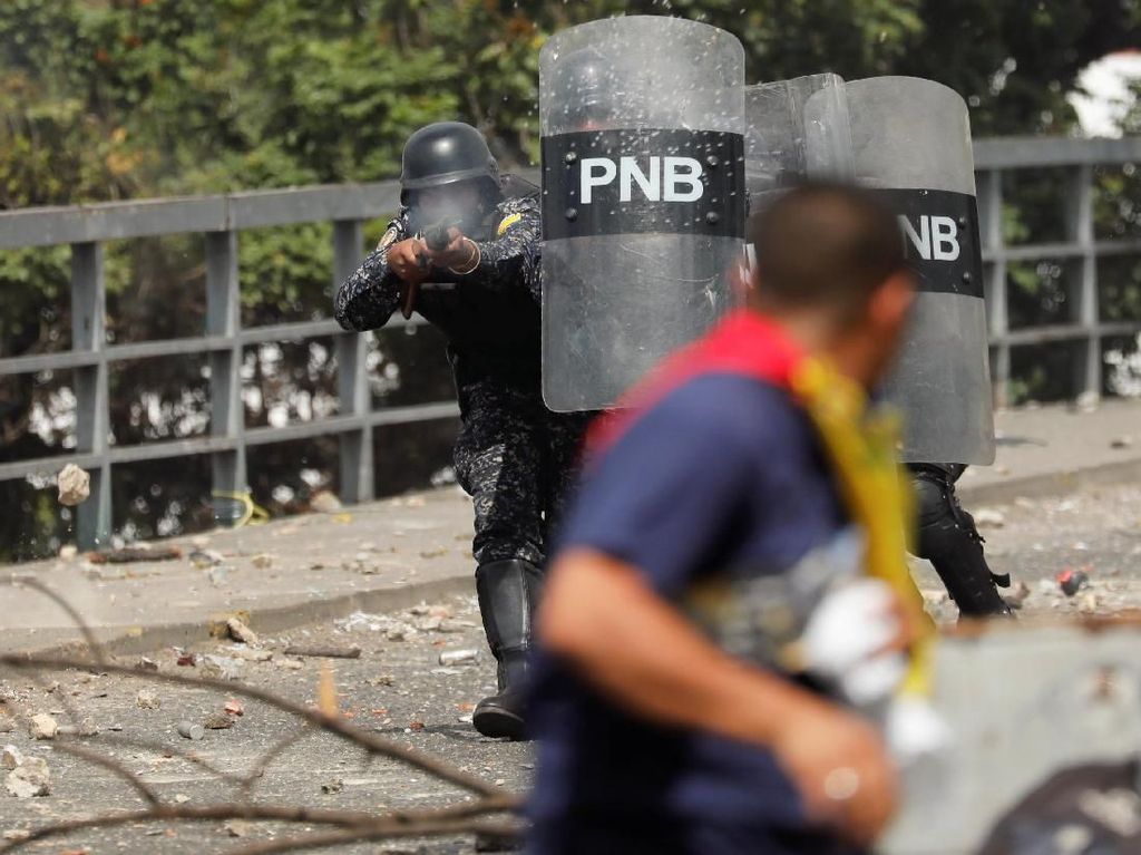 Video Kerusuhan di Venezuela yang Tewaskan 13 Orang Video Kerusuhan di Venezuela yang Tewaskan 13 Orang