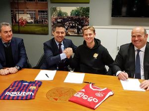 Barcelona Akui Perintahkan De Jong Singkirkan Madrid