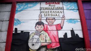 Keren! Mural Stop Kekerasan Anak Mejeng di Jalan Jatinegara