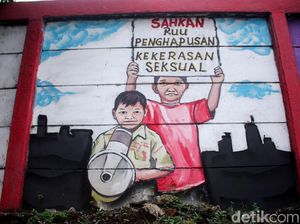 Keren! Mural Stop Kekerasan Anak Mejeng di Jalan Jatinegara