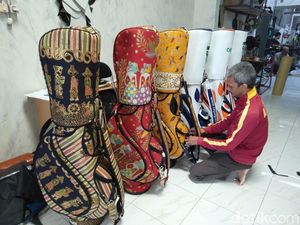 Lucunya Tas Golf Bermotif Batik Kreasi Warga Sidoarjo Lucunya Tas Golf Bermotif Batik Kreasi Warga Sidoarjo
