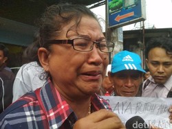 Pendukung Menangis Haru Ahok Sudah Bebas