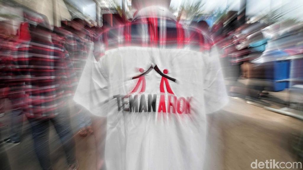 Ahoker Berkumpul di Kalijodo Rayakan Kebebasan BTP Ahoker Berkumpul di Kalijodo Rayakan Kebebasan BTP