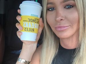 Ini Sophia Hutchins, Tunangan Caitlyn Jenner yang Hobi Minum Kopi