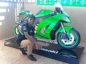 Kreatif! Bikin Motor dari Kardus