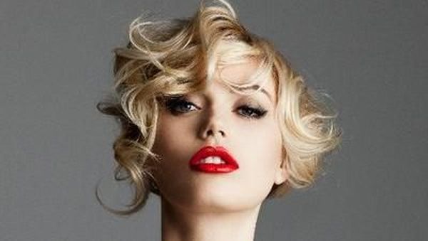 Uniknya Profesi Wanita Ini: Model Khusus Pemotretan Payudara