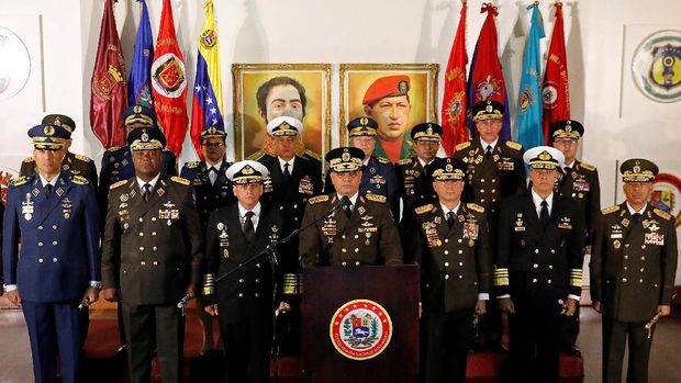 Menyusun Barisan Pendukung di Balik Maduro dan Guaido