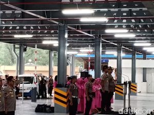Irjen Idham Azis dan Irjen Gatot Hadiri Apel Pisah-Sambut Kapolda Metro