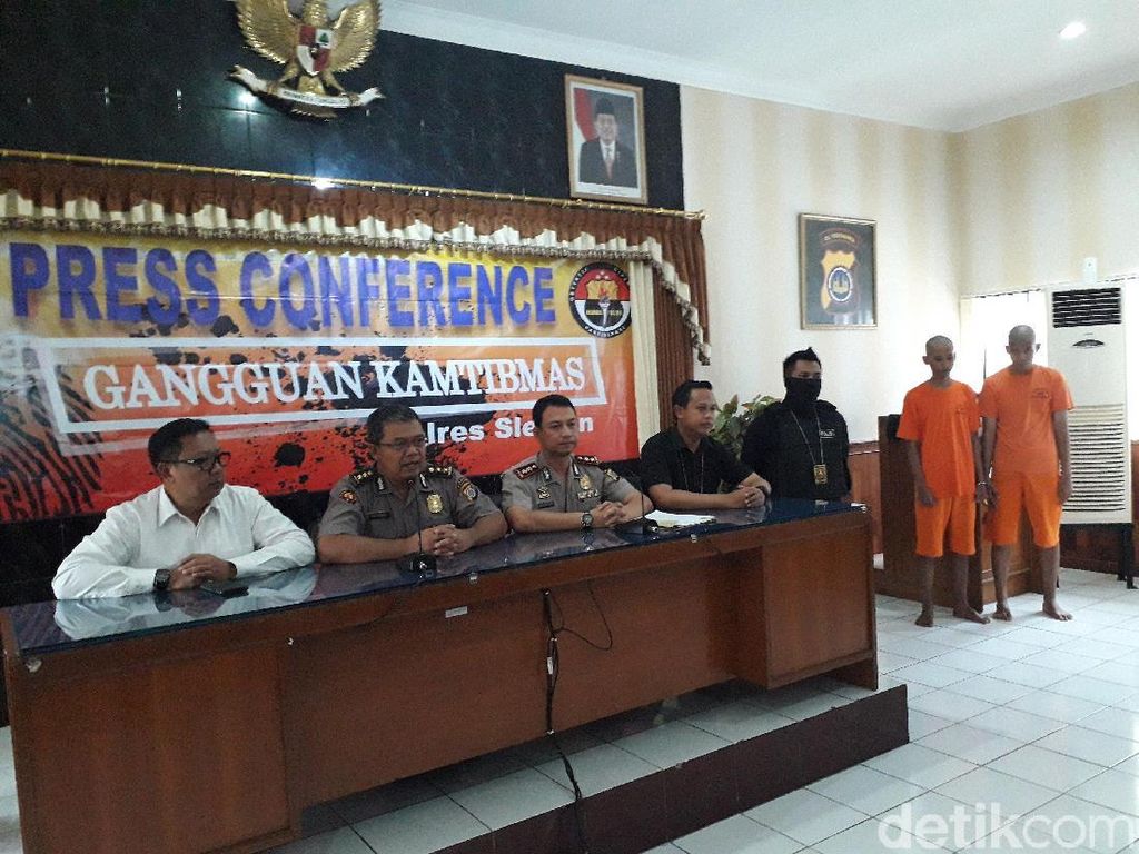 2 Pelajar SMA Jadi Tersangka Kasus Tewasnya Suporter PSS Sleman 2 Pelajar SMA Jadi Tersangka Kasus Tewasnya Suporter PSS Sleman