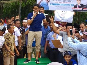 Bicara soal Susah Cari Kerja, Sandi Disarankan Pakai Data