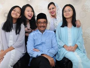 7 Momen Hangat Djarot Saiful Hidayat Bersama Keluarga