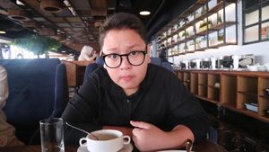 Asyiknya Kulineran Komika Cilik Fatih Unru yang Doyan Ngemil dan Ngopi