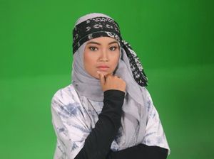 Foto: Gaya Unik Hijabers Pendongeng, Selalu Pakai Kain Tradisional Foto: Gaya Unik Hijabers Pendongeng, Selalu Pakai Kain Tradisional