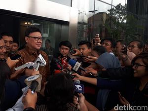 Mendagri soal Telepon Bupati Bantu Meikarta: Itu Memang Tugas Saya Mendagri soal Telepon Bupati Bantu Meikarta: Itu Memang Tugas Saya