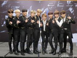 Fans Siapkan Fanchant hingga Banner untuk Sambut Stray Kids Malam Ini