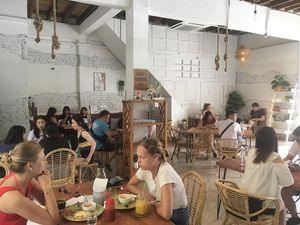 Foodies, Sabah Juga Punya Kafe Instagrammable yang Cantik Ini